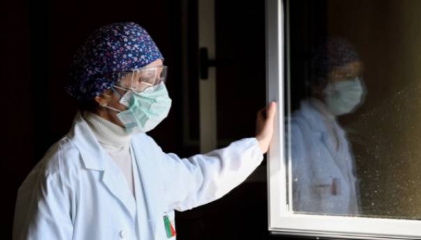 U Srbiji preminulo 18 osoba, 705 novozaraženih