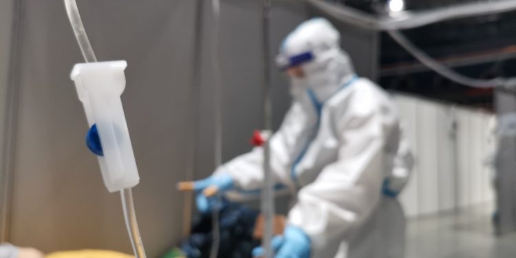 Srbija: Preminulo 50 pacijenata, zaražene 6.424 osobe