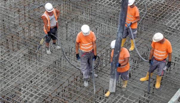 U Srbiji ugroženo pola miliona radnih mjesta