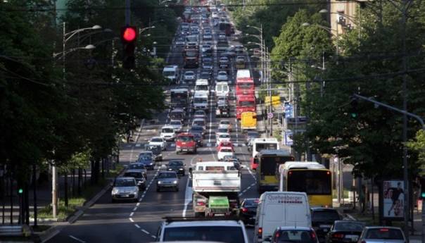 U Srbiji ukinuto vanredno stanje, na snazi mjere odbrane od zarazne bolesti