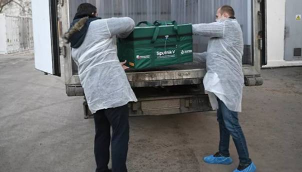 U Srbiju stiglo 5.000 doza ruske vakcine