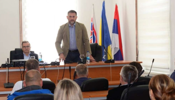 U Srebrenici 15 povratničkih porodica dobilo pomoć za izgradnju stambenih jedinica