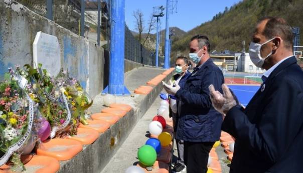 U Srebrenici obilježena 27. godišnjica zločina nad bošnjačkim civilima