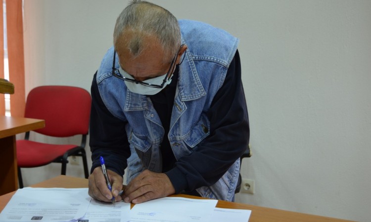 U Srebrenici potpisani ugovori o dodjeli stambenih kontejnera