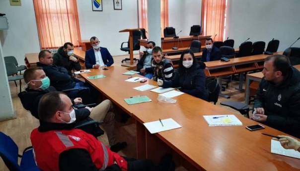 U Srebrenici se dnevno šije oko šest hiljada zaštitnih maski