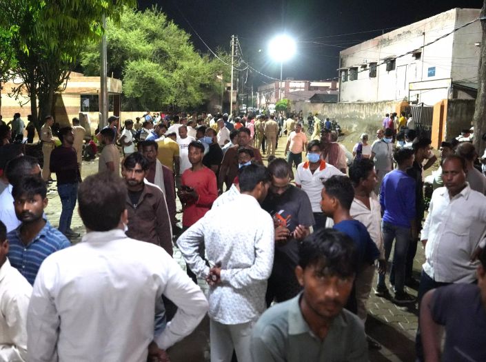 U stampedu u Indiji poginulo više od 120 osoba