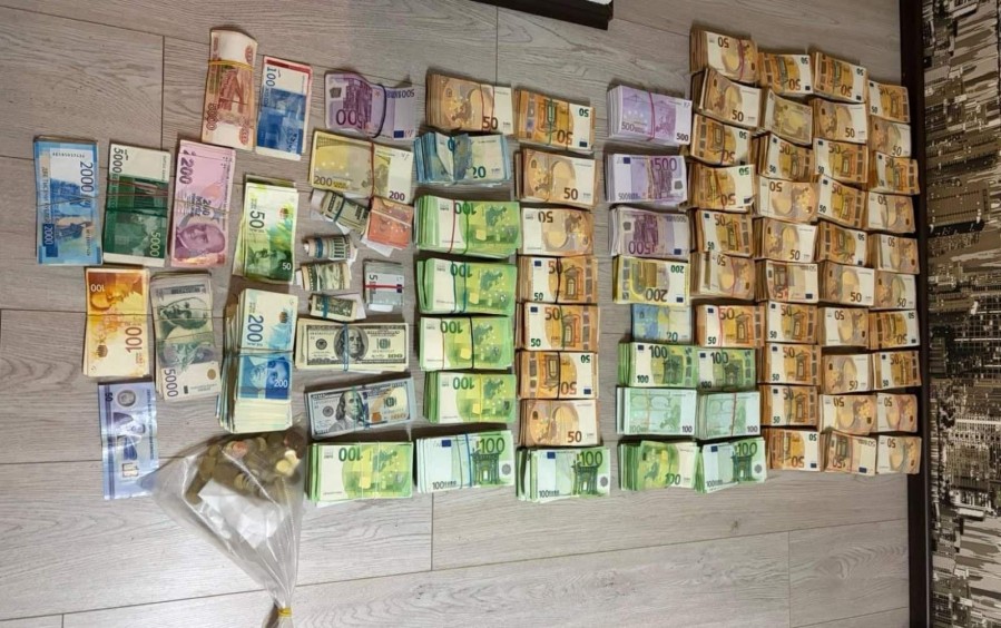 U stanu dvojice Rusa pronađen novac vrijedan milion eura, poligraf i IT oprema