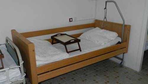 U staračkim domovima u SAD-u umrlo više od 10.000 ljudi