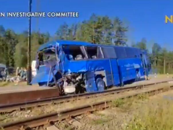 U sudaru autobusa i teretnog voza u Rusiji poginula jedna osoba