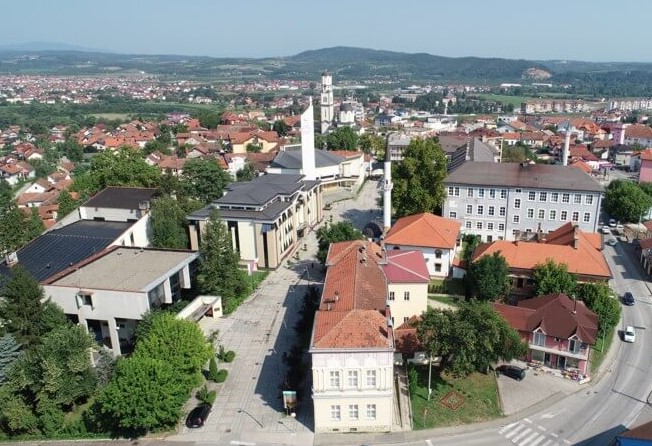 U sudaru kod Dervente teško povrijeđen motociklista