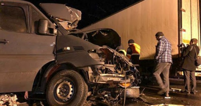 U sudaru minibusa i kamiona u Rusiji poginulo osam ljudi