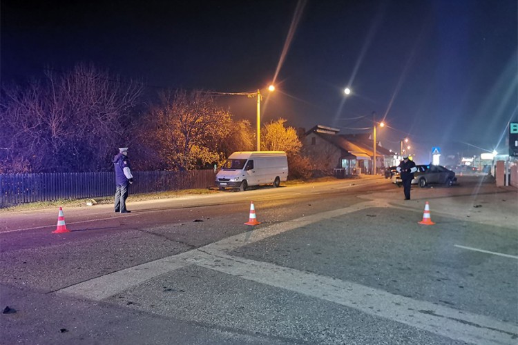 U sudaru tri vozila povrijeđeno više osoba