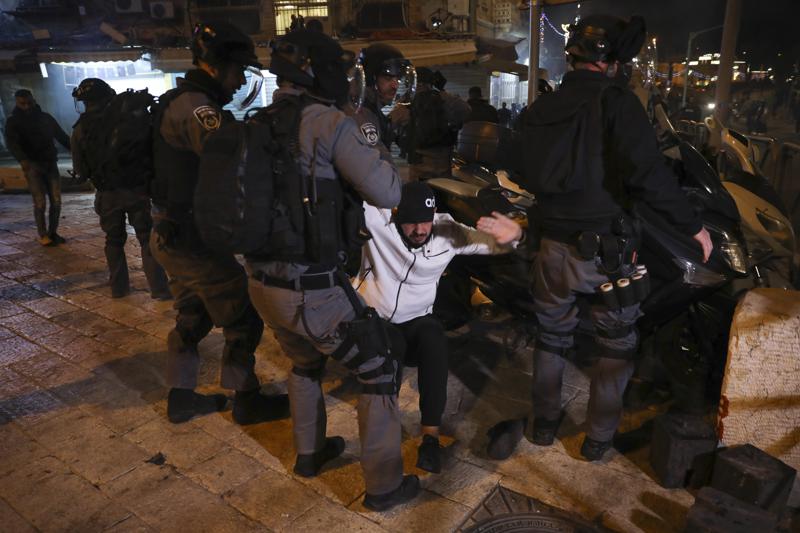 U sukobima u istočnom Jerusalemu povrijeđeno više od 100 osoba