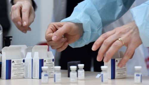 U svijetu dato više od 3,19 milijardi doza vakcina protiv COVID-19