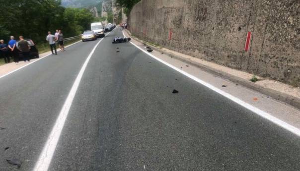 U teškoj saobraćajnoj nesreći kod Jablanice poginuo motociklista
