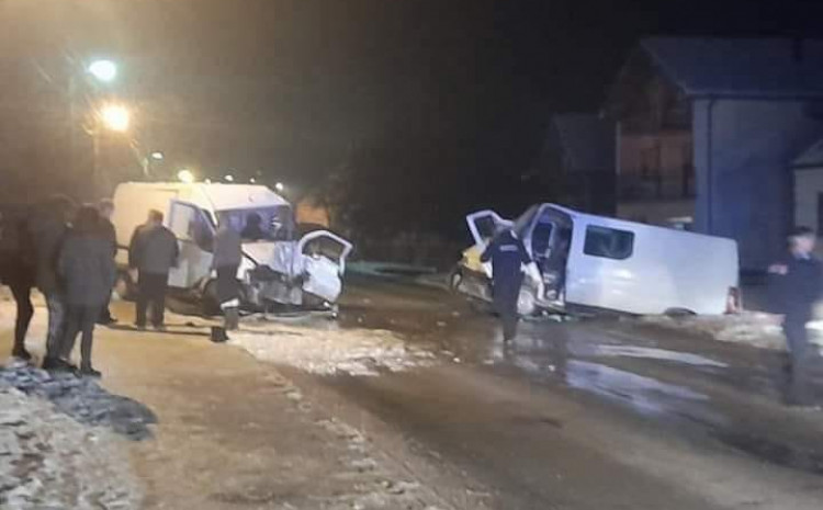 U teškoj saobraćajnoj nesreći u Bratuncu poginula jedna osoba
