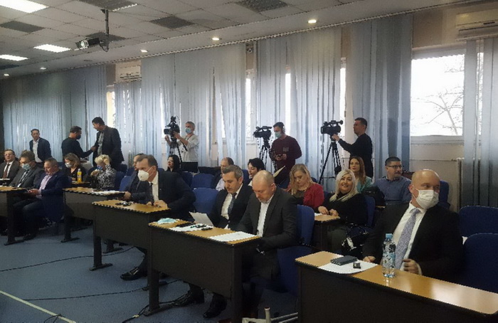 U TK smijenjena Vlada, ovo su prve reakcije