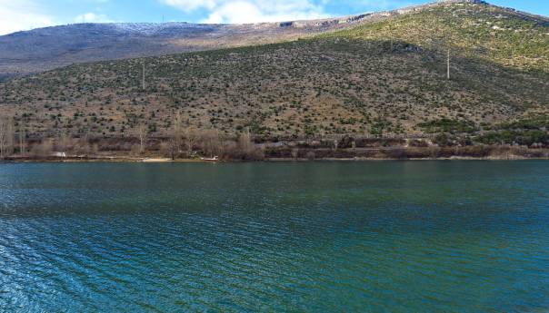 U toku potraga za tijelom mladića u Mostarskom jezeru