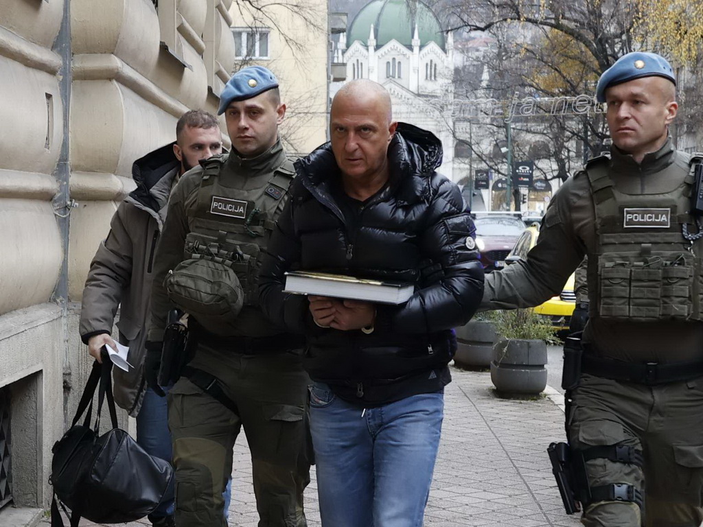 U toku pretresi imovine Muhameda Ajanovića