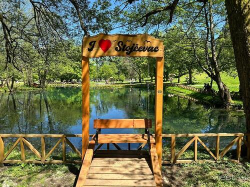 U toku proljetno uređenje Vrela Bosne i Stojčevca