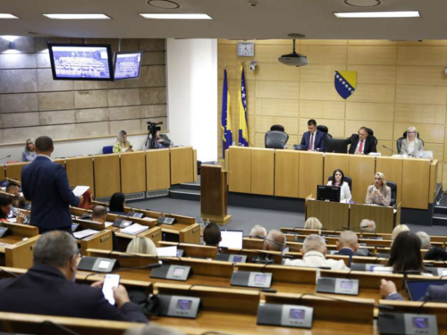 U toku sjednica Doma naroda Parlamenta FBiH, prva nakon ljetne pauze