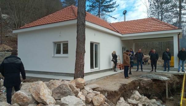 U Trebinju i Nevesinju stambeno zbrinuto 14 povratničkih porodica