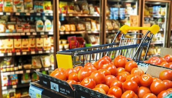 U trgovinama prehrambenih proizvoda promet u aprilu pao za 23 posto