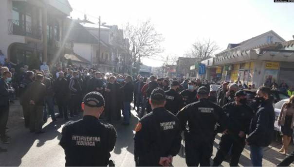 U Tuzima ipak zatvoreni ugostiteljski objekti