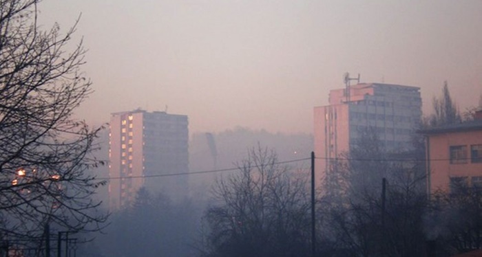 U Tuzli i jutros prekomjerne vrijednosti štetnih čestica u zraku