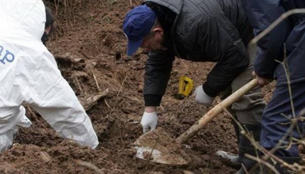 U Tuzli identifikovane tri žrtve proteklog rata, u Osmacima ekshumirana jedna