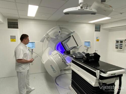 U Tuzli konačno počelo liječenje novim linearnim akceleratorom