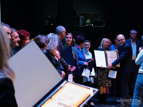 U Tuzli obilježen Dan učitelja: Zbog manjka kadra, u nastavi se angažuju penzioneri i studenti