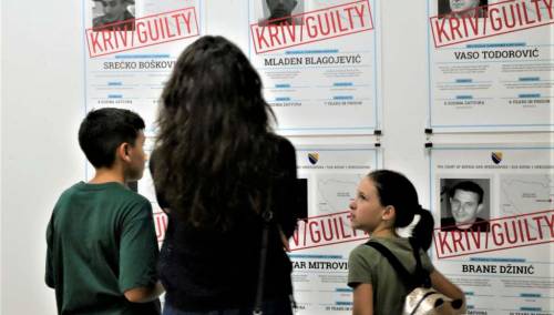 U Tuzli otvorena izložba dokumenata 'Genocid u Srebrenici kroz presude krivičnih sudova'