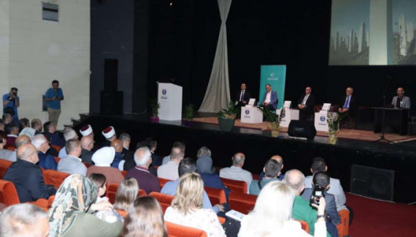 U Tuzli promovirana knjiga "Imami Srebrenice (1992-1995) memorizacija kao zavjet i opomena"
