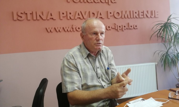 U Tuzli protestni performans zbog mise za Blajburg