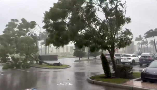 U uraganu Ian koji je pogodio Floridu smrtno stradalo skoro 100 osoba