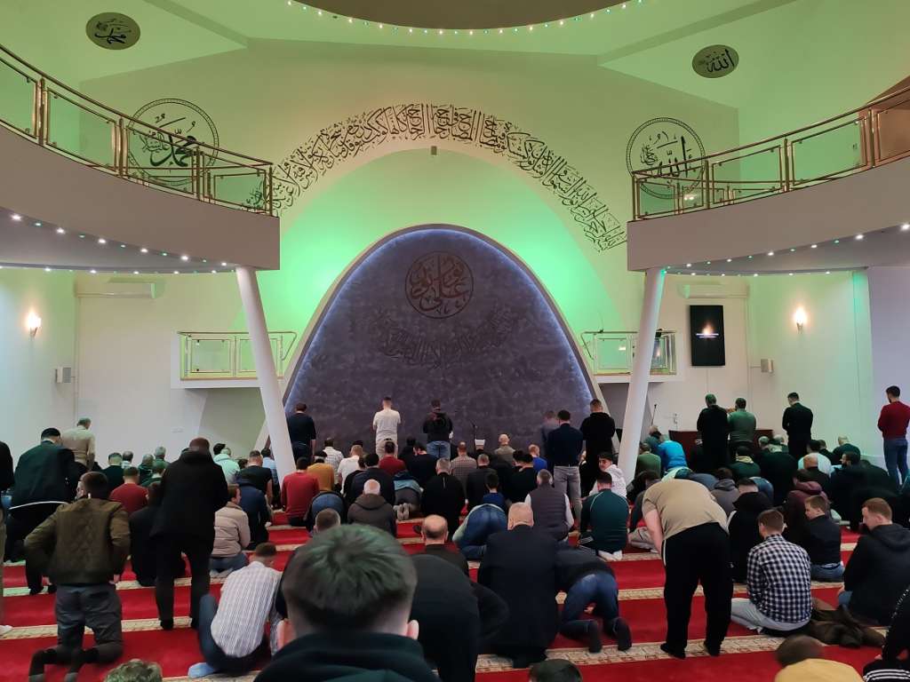 U USK-u bajram-namaz u više od 200 džamija, centralna svečanost u Bihaću