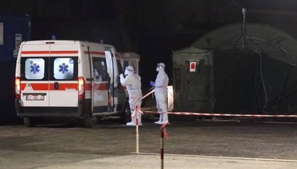 U Varaždinu pacijente smjestili u šator, prvi takav slučaj u Hrvatskoj