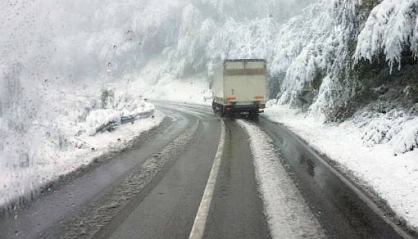 U većem dijelu BiH jutros se saobraća po mokrom kolovozu