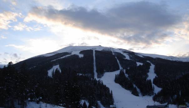 U većem dijelu BiH umjereno do pretežno oblačno, na Bjelašnici jutros minus 8