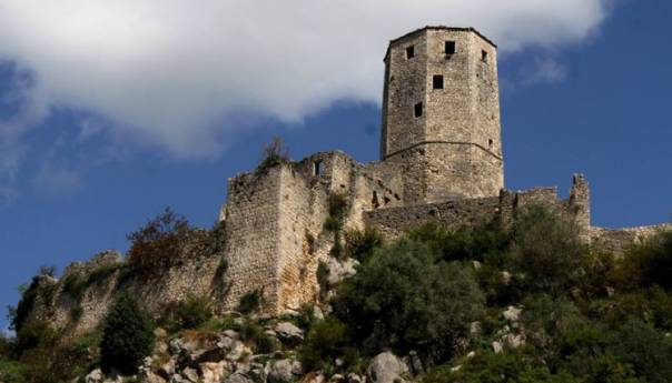 U većem dijelu Bosne magla, u Hercegovini sunčano