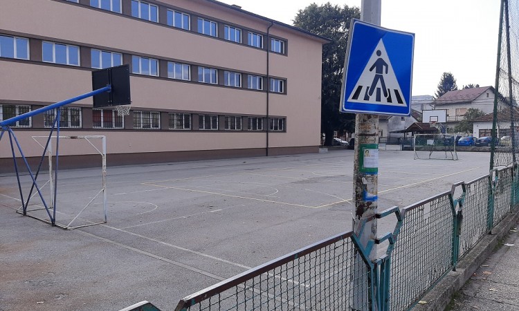 U većini škola u USK-u zbog hladnih učionica skraćeni časovi