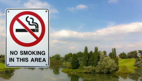 U Velikoj Britaniji uskoro zabranjuju pušenje na otvorenom