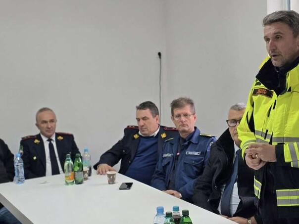 U Velikoj Kladuši osnovana dva dobrovoljna vatrogasna društva