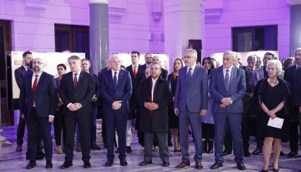 U Vijećnici otvorena izložba ‘Nacionalno blago BiH’