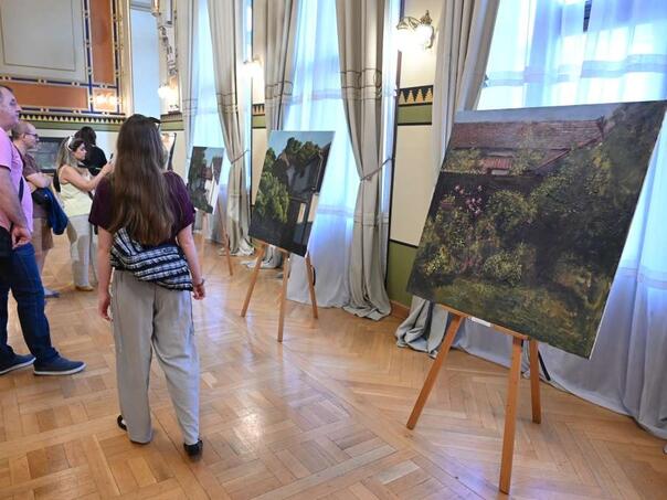 U Vijećnici otvorena posthumna izložba pejzaža "Osoj i prisoj" Erdoana Morankića