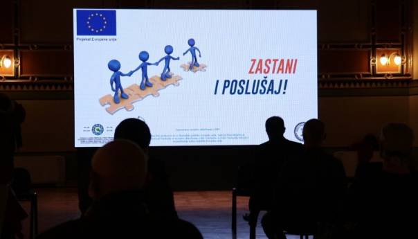 U Vijećnici premijerno prikazan dokumentarni film "Zastani i poslušaj"