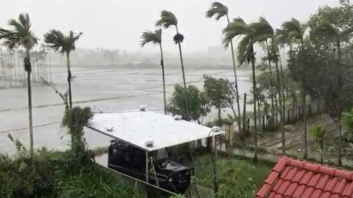 U Vijetnamu nakon udara tajfuna najmanje 25 mrtvih