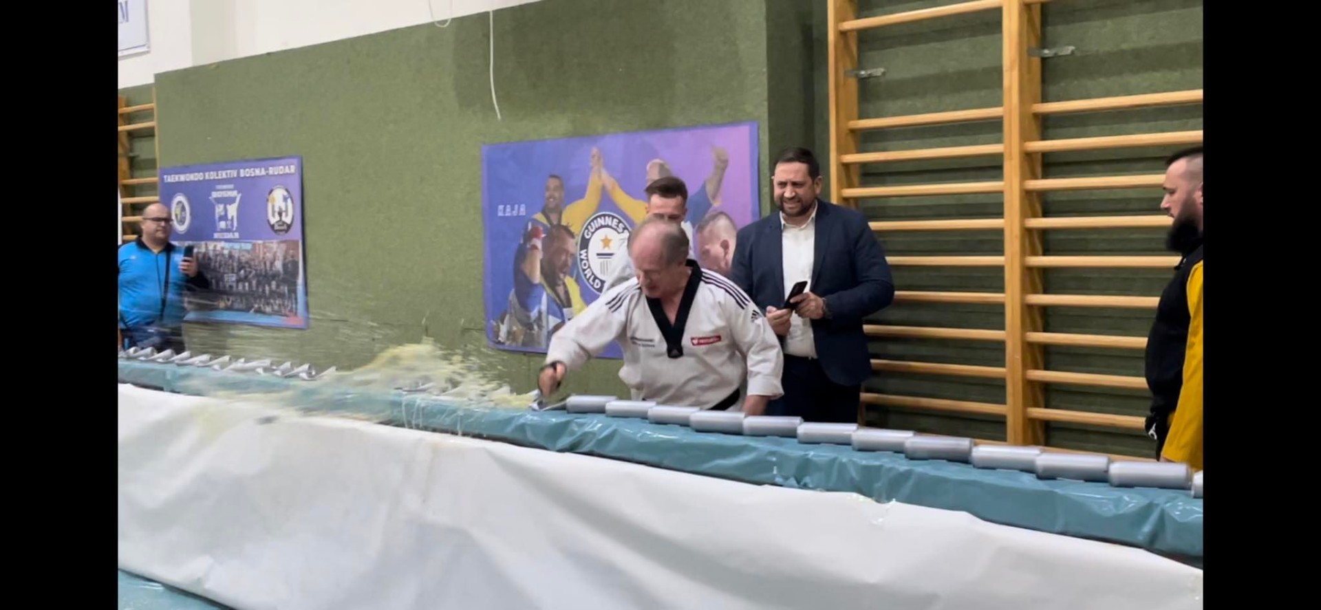 U Visokom oboren Guinnessov rekord u razbijenim limenkama