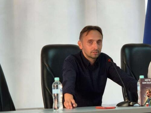 U Vogošći promovisani 'Sretni dani žalosti' Vedada Hasanovića